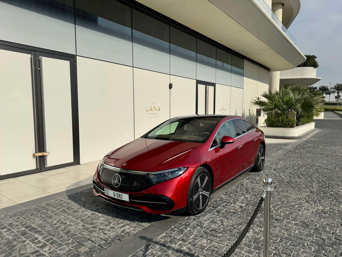 MERCEDES BENZ EQS 450+