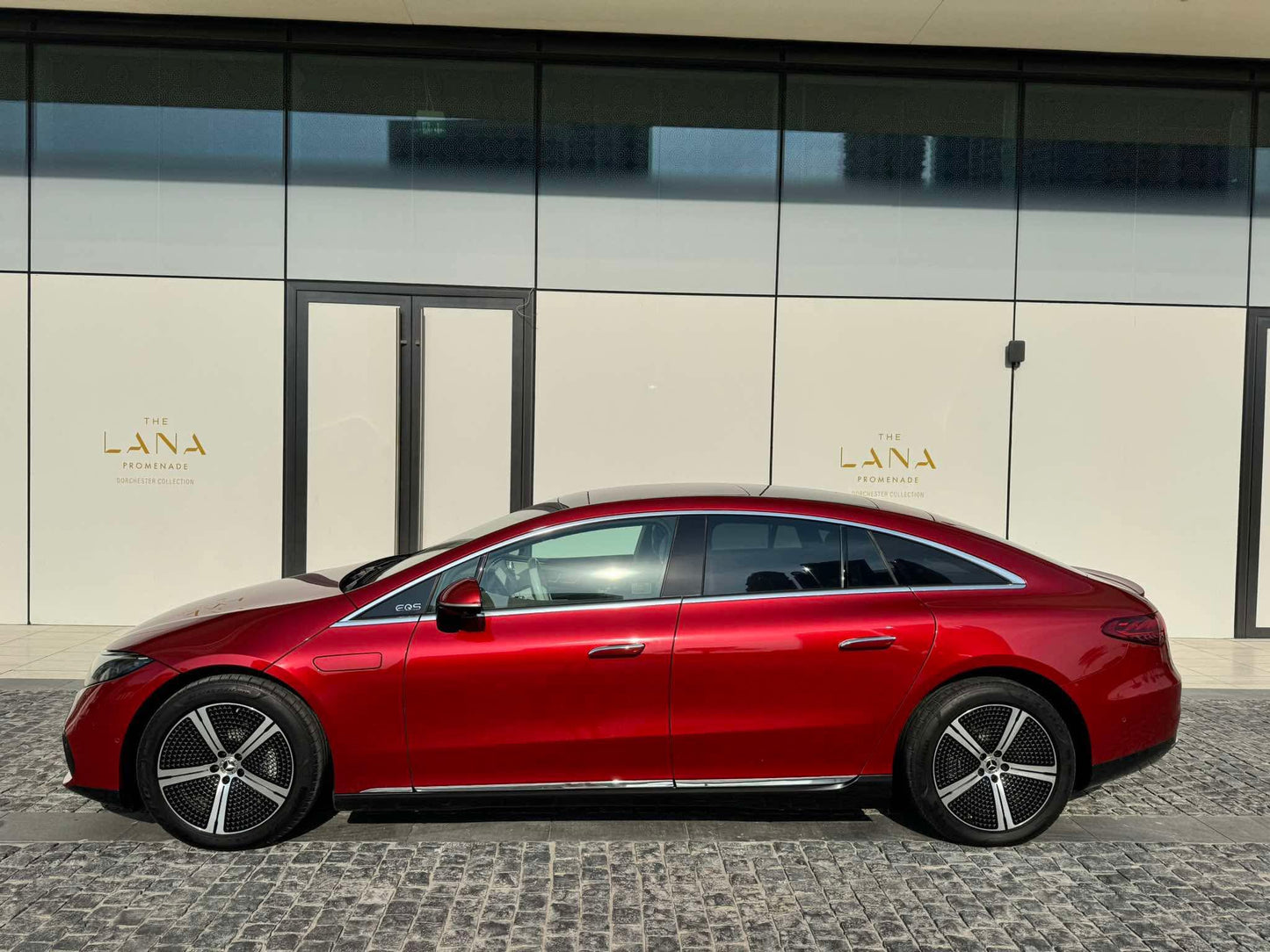 MERCEDES BENZ EQS 450+